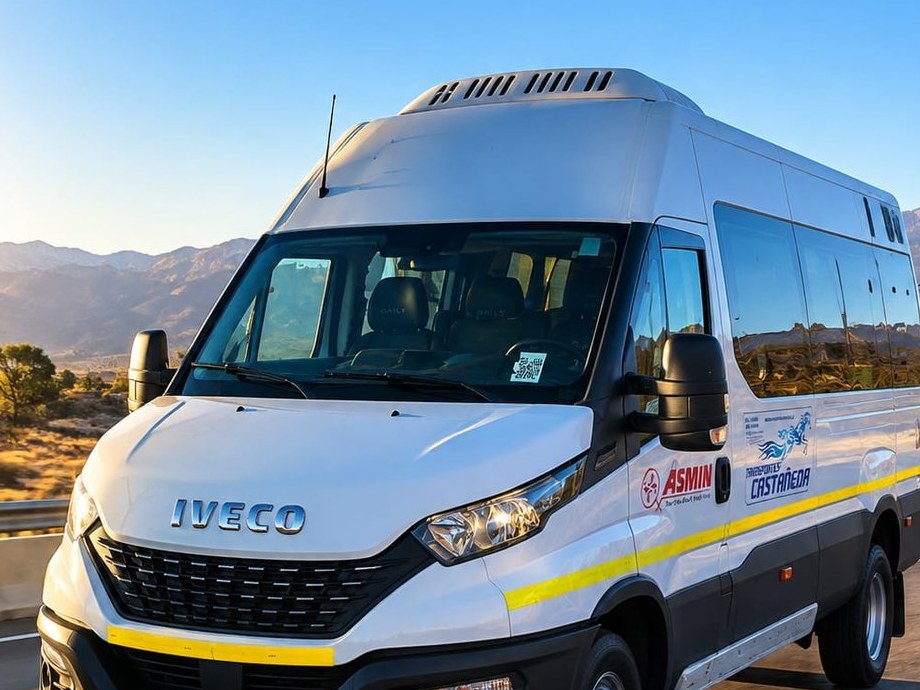 Van Iveco Daily de Transportes Castañeda